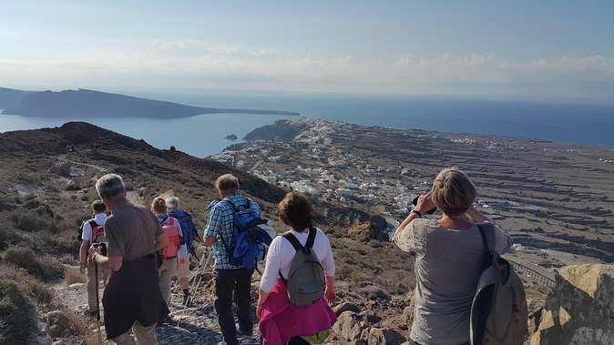 Santorini: 4hr Small Group Caldera Hike from Fira to Oia - Imerovigli and the changing caldera views