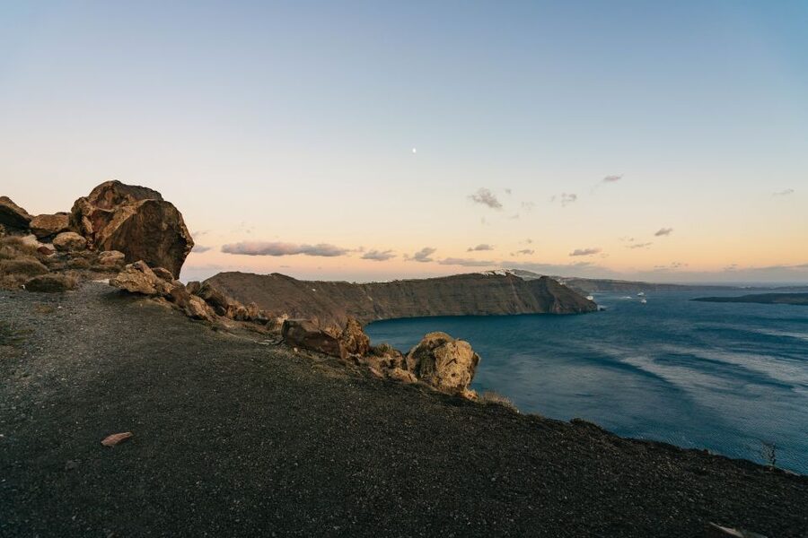 Santorini: Caldera Trail Guided Hike and Sunset Viewing - Fira to Firostefani, where the walk begins