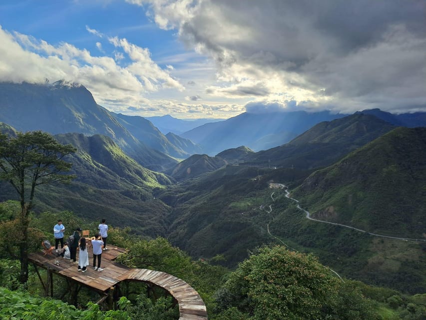 SaPa: 2-Day Villages,Rice Fields, Love Waterfall Hiking Tour - Heaven Gate and the Lonely Tree viewpoint