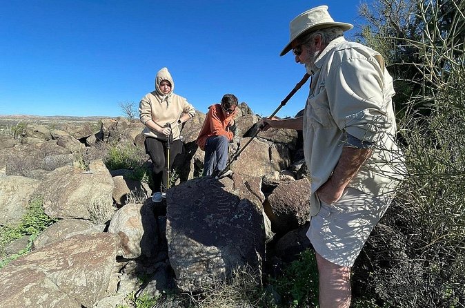 Sedona Archaeology Hiking Tour - The 1.5-mile walk to the ancient dwellings