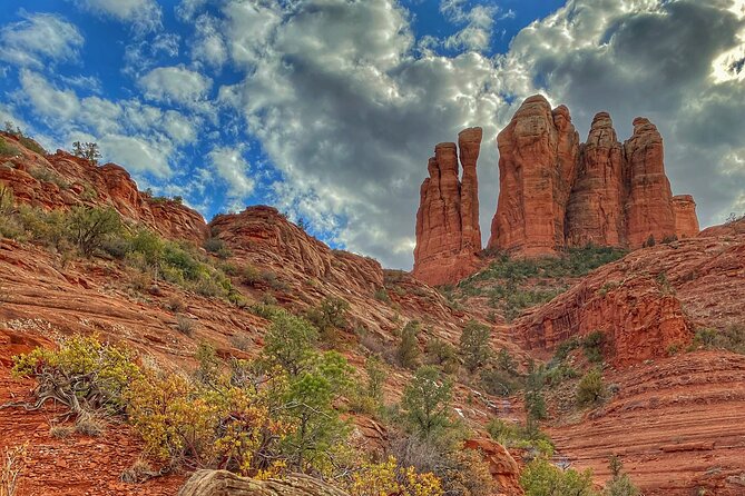 Sedona Creekside of Cathedral Rock Hike With a Private Guide - How the guides shape the outing