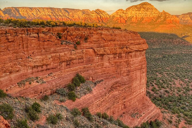 Sedona Dark Sky Sunset & Night Hike With a Private Guide - Watching Sedona’s dark sky come alive