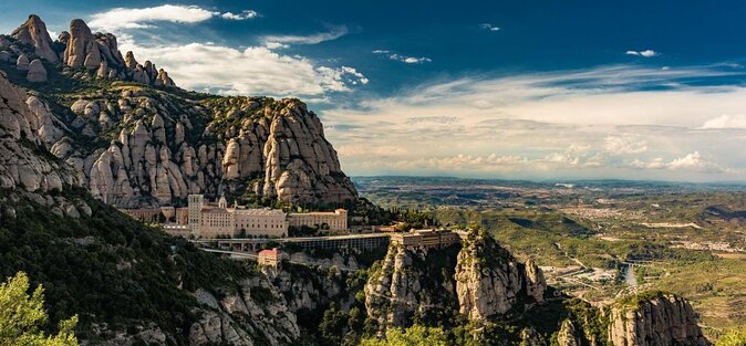 Semi-Private Montserrat Monastery, Funicular & Scenic Nature Walk - Why Montserrat makes a strong escape from Barcelona