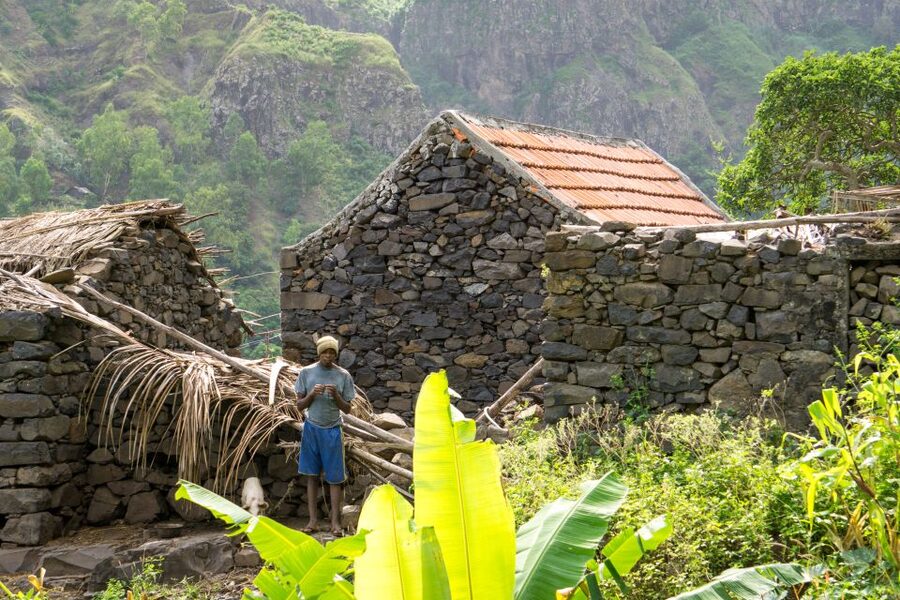 Serra Malagueta Natural Park: Hike to Gongon Valley & Lunch - Remote villages and mountain families