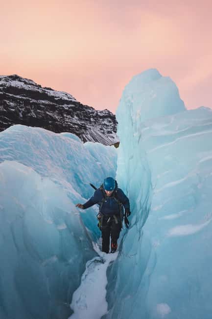 Skaftafell: Blue Ice Maze Glacier Hike on Vatnajökull - What the three hours of hiking feel like