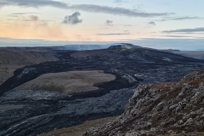 Small Group Volcano Hike with a Professional Geologist - What the geologist adds to the hike