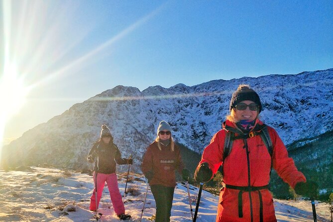 Snowshoe hiking in Bergen - Public tour - The summit, the fjord, and the weather