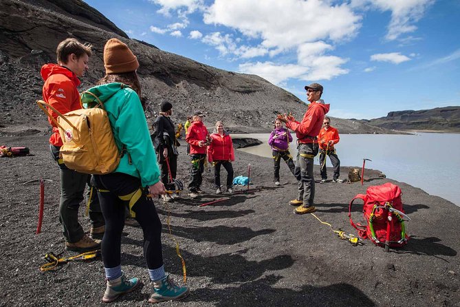 Sólheimajökull Glacier Hike – Adventure in a Small Group - What the small group changes