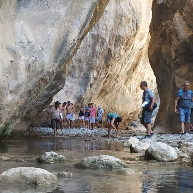 South Crete: Sarakinas Gorge Hike, Swim & Jeep Safari - A full day in southeast Crete
