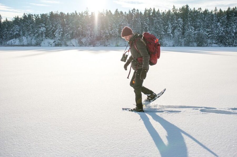 Stockholm: Winter Snowshoe Full-Day Hike - A campfire lunch in the middle of the hike