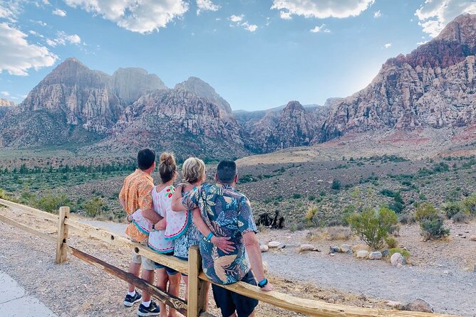 Sunset Hike and Photography Tour near Red Rock with Optional 7 Magic Mountains - Spring Mountain Ranch and the Red Rock Views