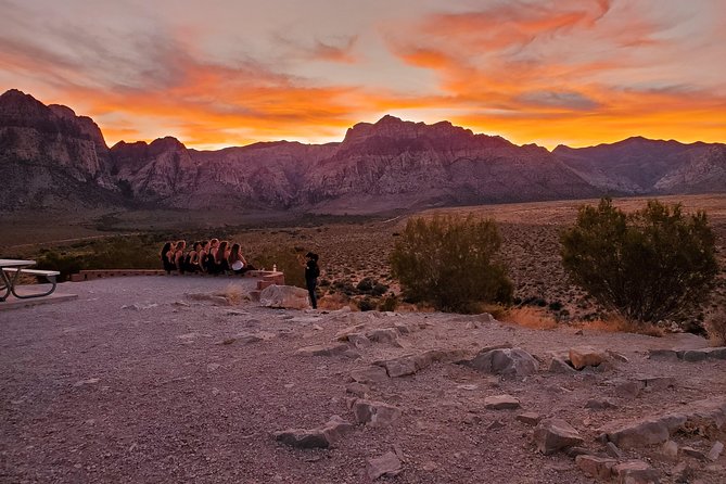 Sunset Hike and Photography Tour near Red Rock with Optional 7 Magic Mountains - Is $149 a Fair Price?