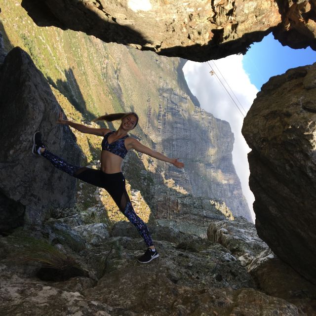 Table Mountain Hike with Local Tour Guide - Lions Head: a separate peak with family appeal