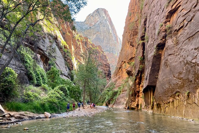 The Narrows: Zion National Park Private Guided Hike - Starting at 7 a.m. in Springdale