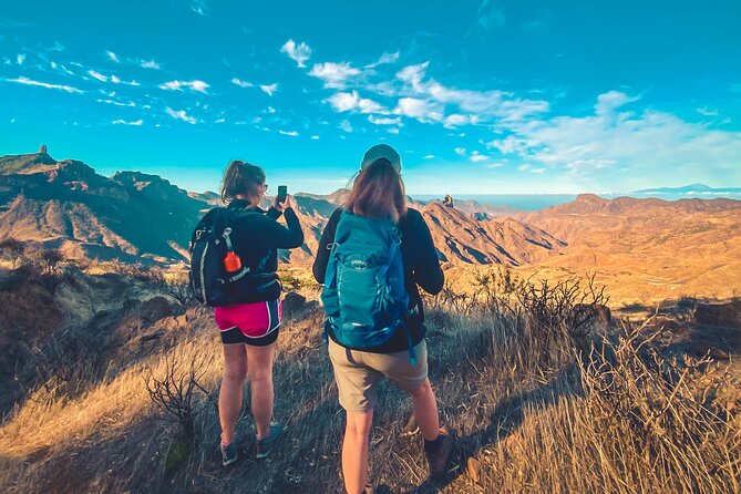 The Volcano Heart Tour: Hiking, Tasting and Sunset Experience - What to pack for a high mountain day