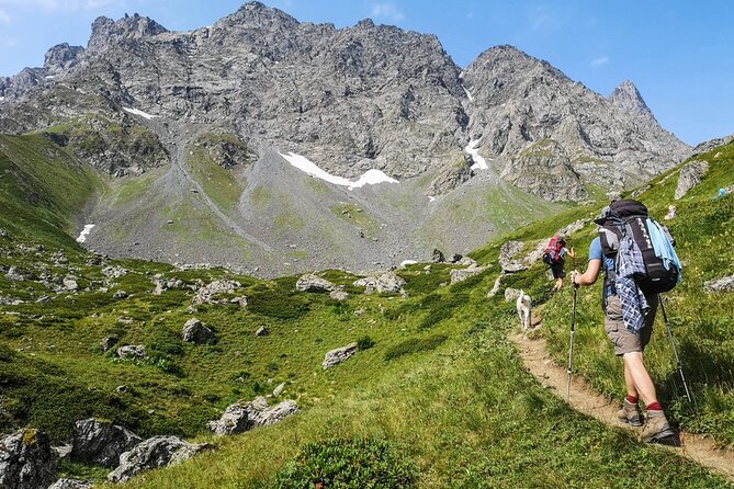 three colorful lakes of Abudelauri • one-day hiking - What the guide adds to the day