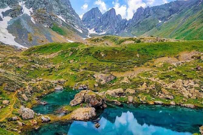 three colorful lakes of Abudelauri • one-day hiking - Who will enjoy this most?