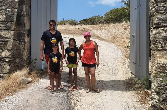 TRIPLE ACTIVITY TOUR, Bike Kayak Hike, ANTIGUA - Walking around Fort James