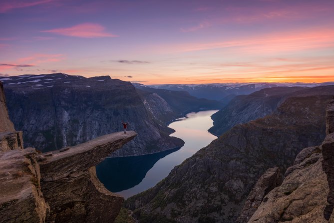 Trolltunga Classic Overnight Hike - Key points at a glance