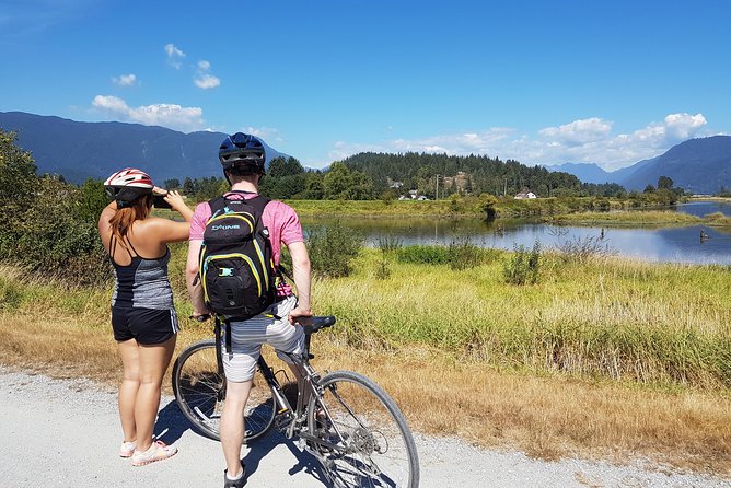 Vancouver Biking and Hiking Tour including Lunch - Lunch at a Fraser Valley farm