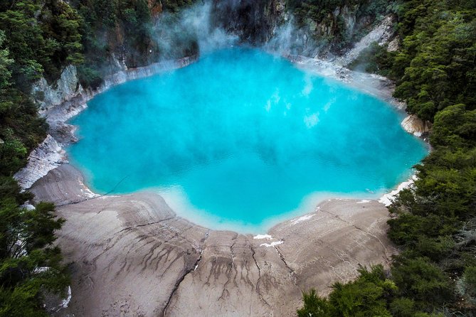 Volcanic Valley Self Guided Walking and Hiking at Waimangu - Lake Rotomahana and the story of the lost terraces