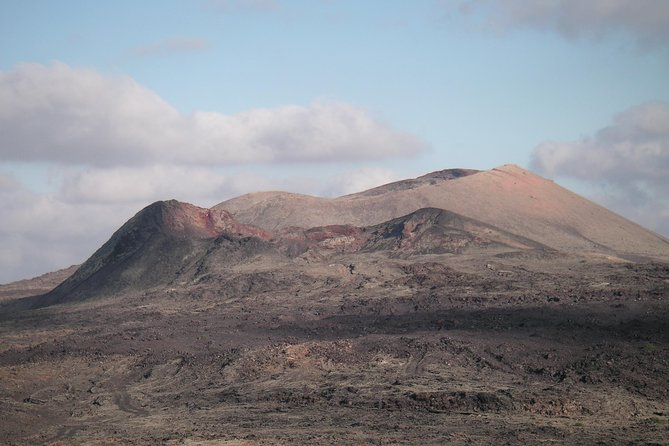 Volcano Hike - Timanfaya eruptions - A gradual climb to a volcanic crater